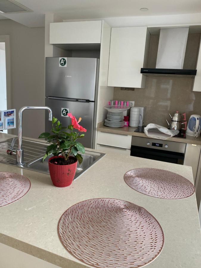 Ultra Lux Daire Appartement Istanboel Buitenkant foto
